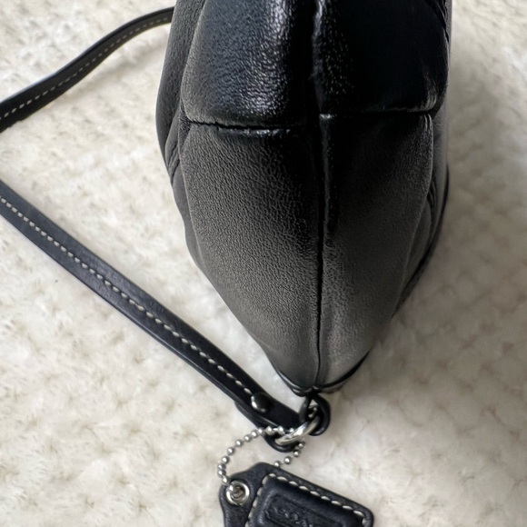 🩷Coach Bags Coach
Wristlet💚🩷💚 - Picture 10 of 11